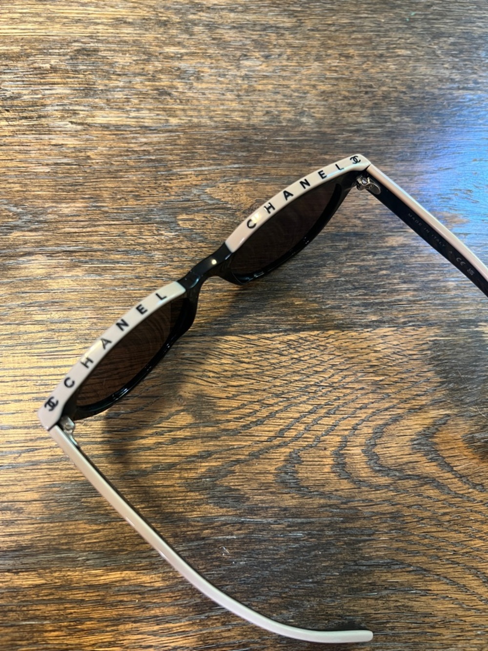CHANEL Black and Beige Cat-Eye Sunglasses with Logo Trim - Picture 7 of 8